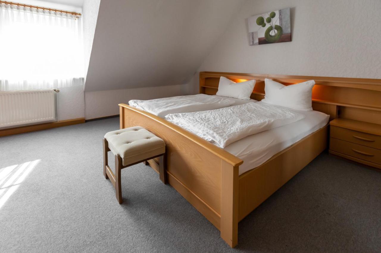Hotel Froehlich-Hoeche Услар Экстерьер фото